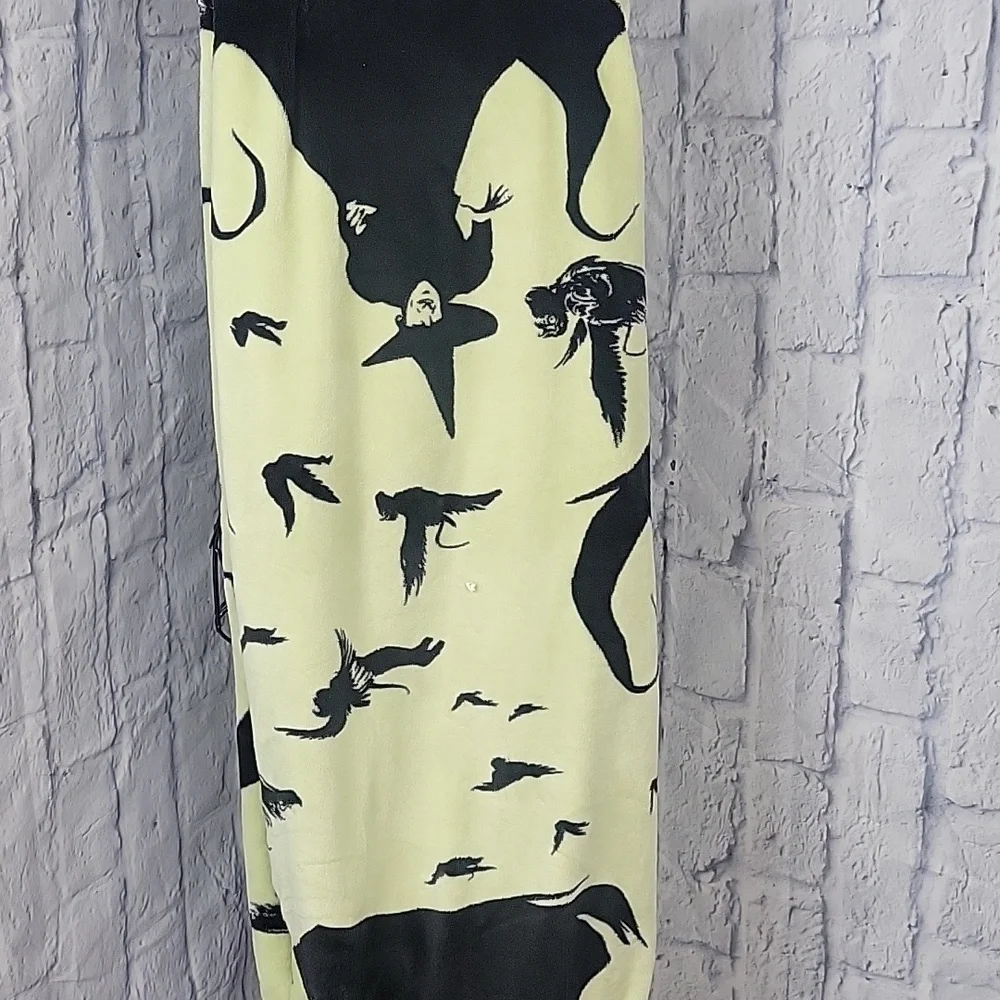 WICKED WITCH OF THE WEST FROM Wizard‎ of Oz Oversized Throw NWOT